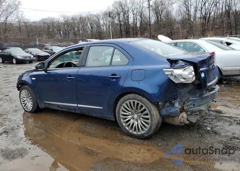 2011 Suzuki Kizashi Se z USA, uszkodzony, nr VIN JS2RF9A35B6110132